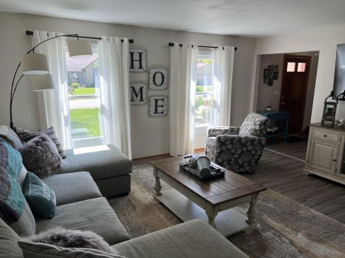 3983 Elaines Way, Slinger, WI 53086-9633