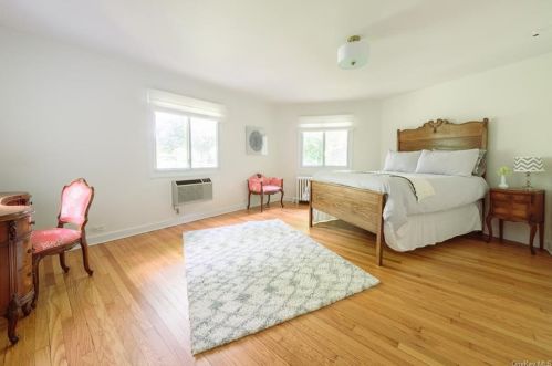 15 Oxford Rd, New Rochelle NY  10804-3712 exterior
