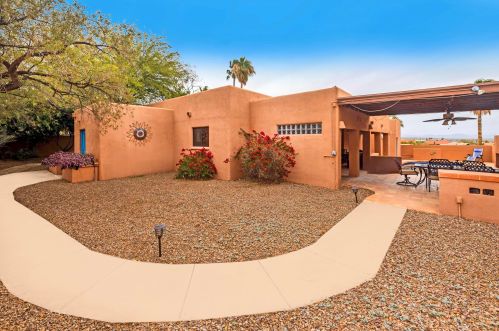 15603 Thistle Dr, Scottsdale AZ 85268-4348 exterior