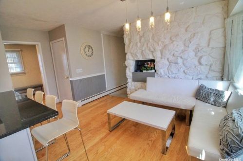 48 Timberline Dr, Poughkeepsie NY  12603-5546 exterior