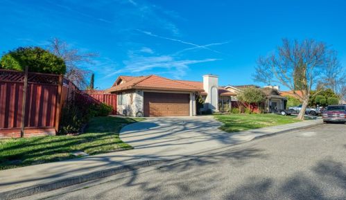 351 Arambel Dr, Grayson, CA 95363-9431