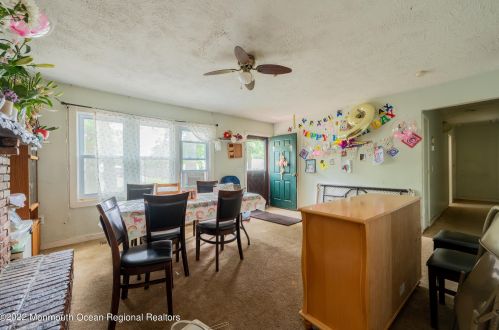 21 Pne Tree Dr, Berkeley Township NJ  08721-1711 exterior