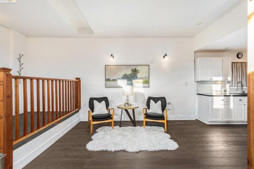 3026 Adeline St, Oakland CA 94608-4412 exterior