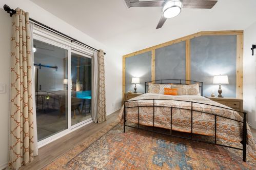 51915 Avenida Alvarado, La Quinta CA  92253-3190 exterior