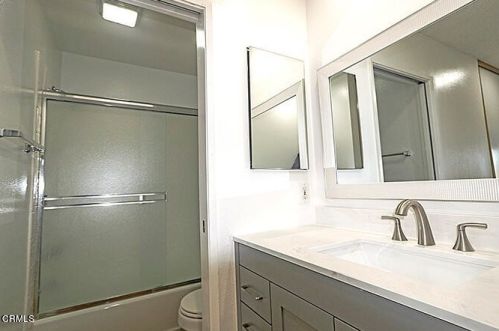 3224 Sunset Ln, Oxnard CA  93035-3942 exterior