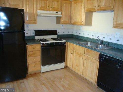 6376 Stagg Ct, Springfield VA  22150-1183 exterior