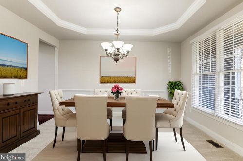 5410 Dabneys Mill Ct, Haymarket VA  20169-4519 exterior