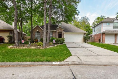26 Bowie Bend Ct, Conroe TX  77385-3573 exterior