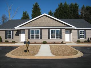 34 Rolling River Way, Taylors SC  29687-5478 exterior