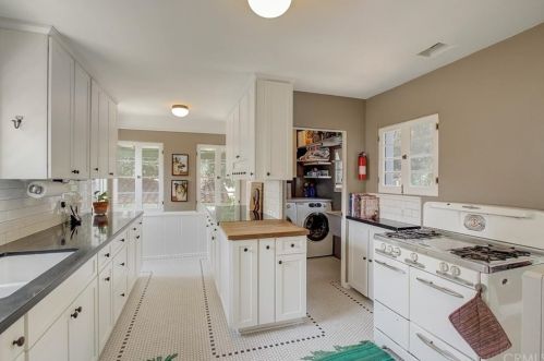 1905 Verdugo Rd, Glendale CA  91208-2605 exterior