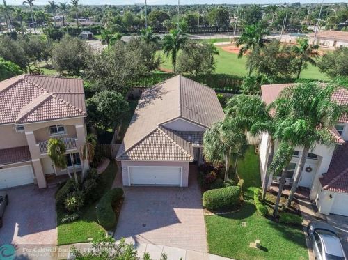 7612 19th St, Hollywood, FL 33024-3633