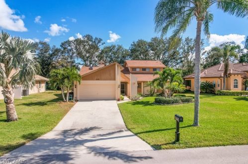 28391 Tasca Dr, Bonita Springs, FL 34135-6841