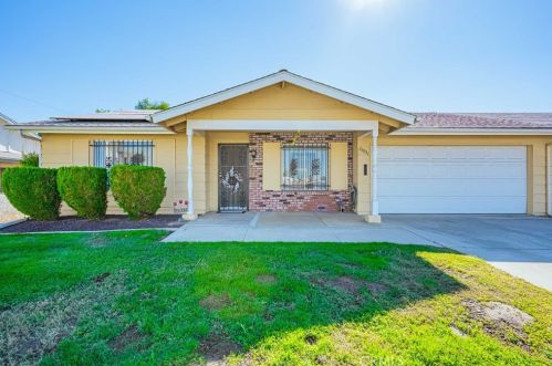 25951 Lancaster Dr, Menifee CA  92586-2305 exterior