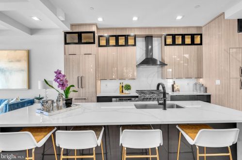 1419 10 St, Washington DC 20001-3214 exterior