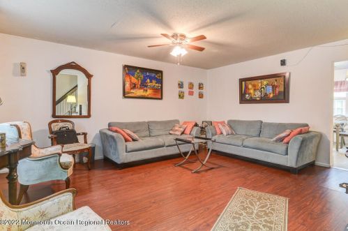 121 Camille Ct, Bricktown, NJ 08724-7189