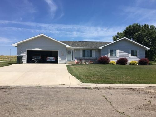 2002 Cedar St, Stanton, NE 68779-7921