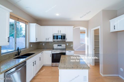 16855 Weymouth Rd, Sun City, AZ 85374-0843