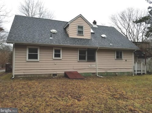442 Lakehurst Rd, Browns Mills NJ  08015-6828 exterior