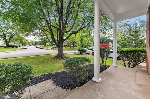 4811 Kempair Dr, Woodbridge, VA 22193-4632