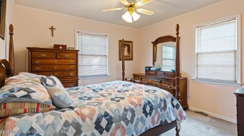 3722 River Rd, Point Pleasant Beach NJ  08742-2051 exterior