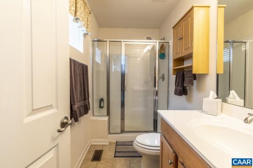 41 Robins Ct, Bybee VA  22963-2089 exterior