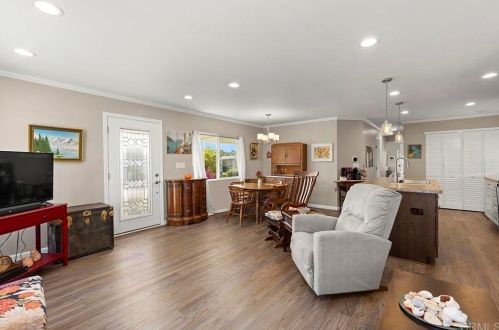 63 Bahia Ln, Oceanside CA  92058-1855 exterior