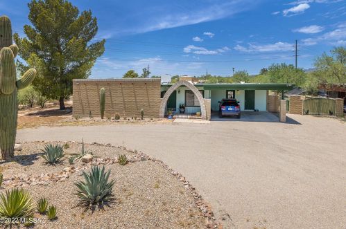 1340 Emerine Dr, Tucson, AZ 85704-3317