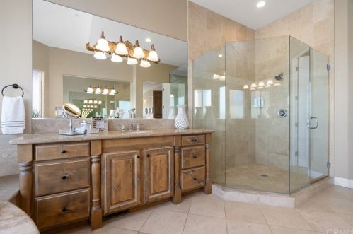 607 Gertruda Ave, Redondo Beach CA  90277-2132 exterior