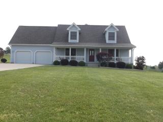1183 Country Club Rd, Jackson, OH 45640-9036