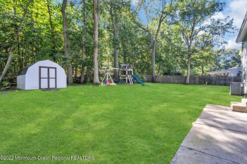 175 White Rd, Jackson Twp NJ  08527-5012 exterior