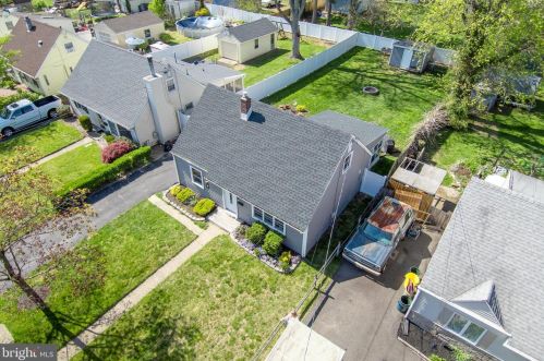 266 Eaton Ave, Trenton, NJ 08619-2506