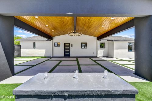 7321 11th Pl, Phoenix AZ  85020-5017 exterior