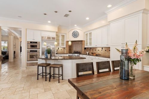 2902 Porter Rd, San Diego, CA 92106-6085