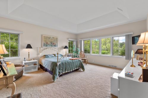 11405 Justin Dr, Thiensville WI  53092-2785 exterior