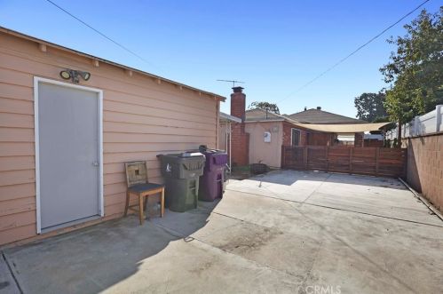 1517 Harding St, Long Beach CA  90805-3662 exterior