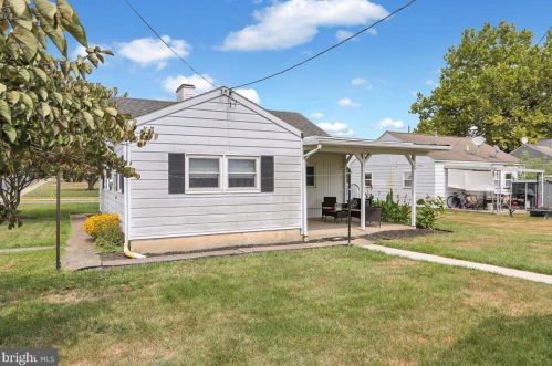 200 7th St, Shoemakersville, PA 19555-1602