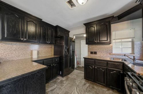 1006 Commerce Dr, Greenville TX  75401-2214 exterior