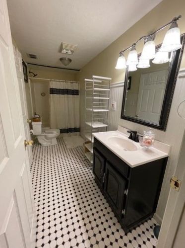 2310 Chickasaw Dr, London OH  43140-9014 exterior