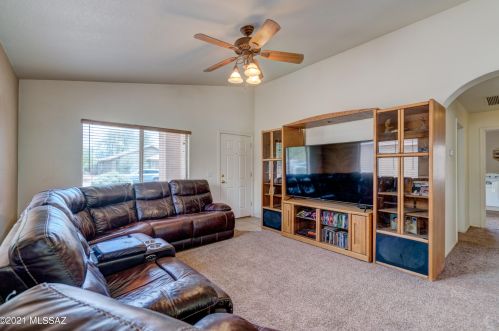 9519 Winter Wren Ave, Tucson, AZ 85742-8443