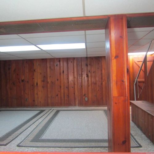 2 Oak Dr, New Hyde Park NY  11040-3315 exterior