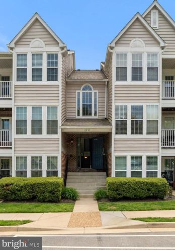 12259 Ladymeade Ct, Woodbridge VA  22192-7080 exterior