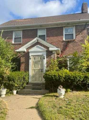 443 Cleveland St, Gary, IN 46404-1127