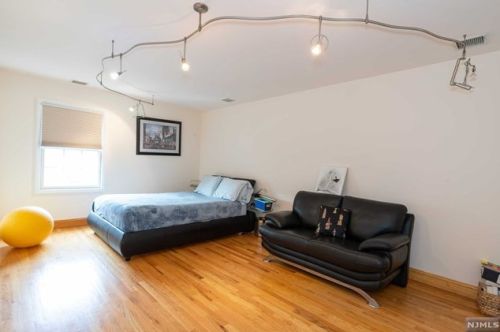 134 Demarest Ln, Montvale NJ  07645-2341 exterior