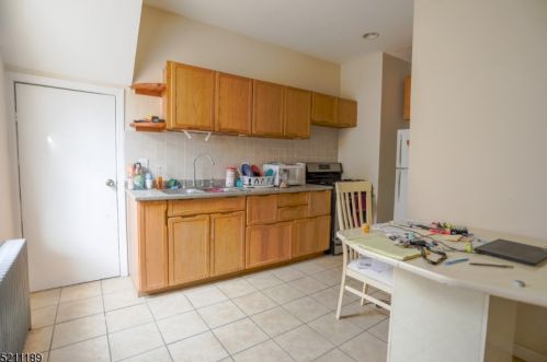 503 Grand Ave, Rahway NJ 07065-3418 exterior