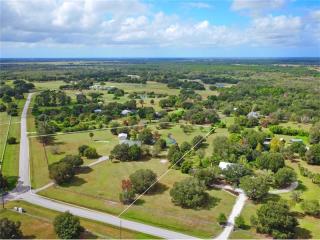7020 Myakka Valley Trl, Sarasota, FL 34241-9770