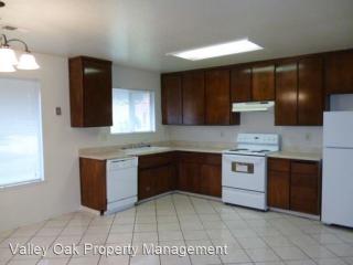 1413 Garden Ave, Modesto CA  95351-3625 exterior