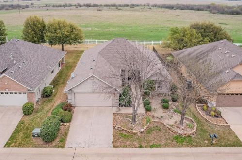 9301 Perimeter St, Denton TX  76207-5636 exterior