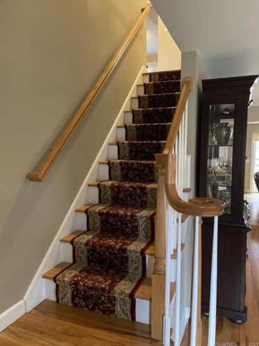 7 Grove St, Deep River CT  06417-1710 exterior