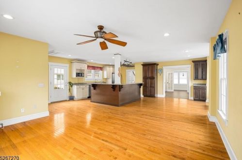 49 Pennsylvania Ave, Flemington NJ  08822-1223 exterior