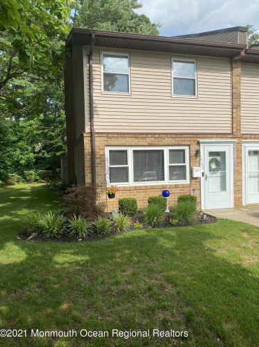 1462 Viola Ct, Bricktown, NJ 08724-7143